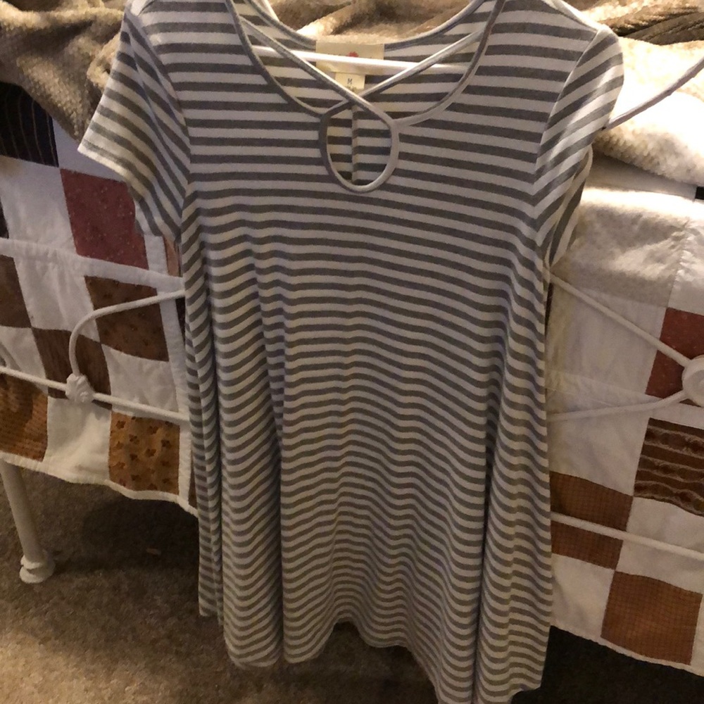 Women’s dress